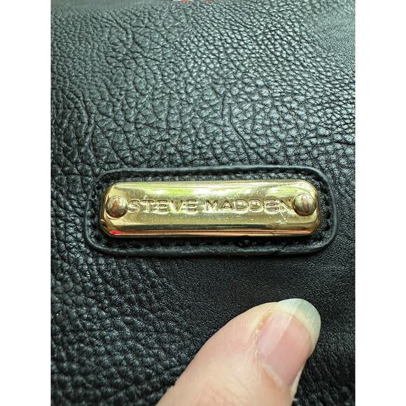 Steve Madden Rose Foldover Magnetic Zip Up Clutch Purse Black Faux Leather EUC! - Picture 6 of 8